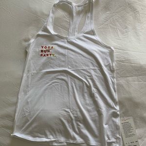 Lululemon yogi racerback seawheeze SW 8